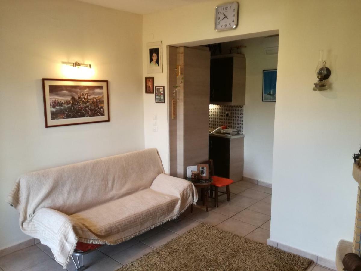 Relaxing Beautiful Holiday Home Lávrion Екстериор снимка